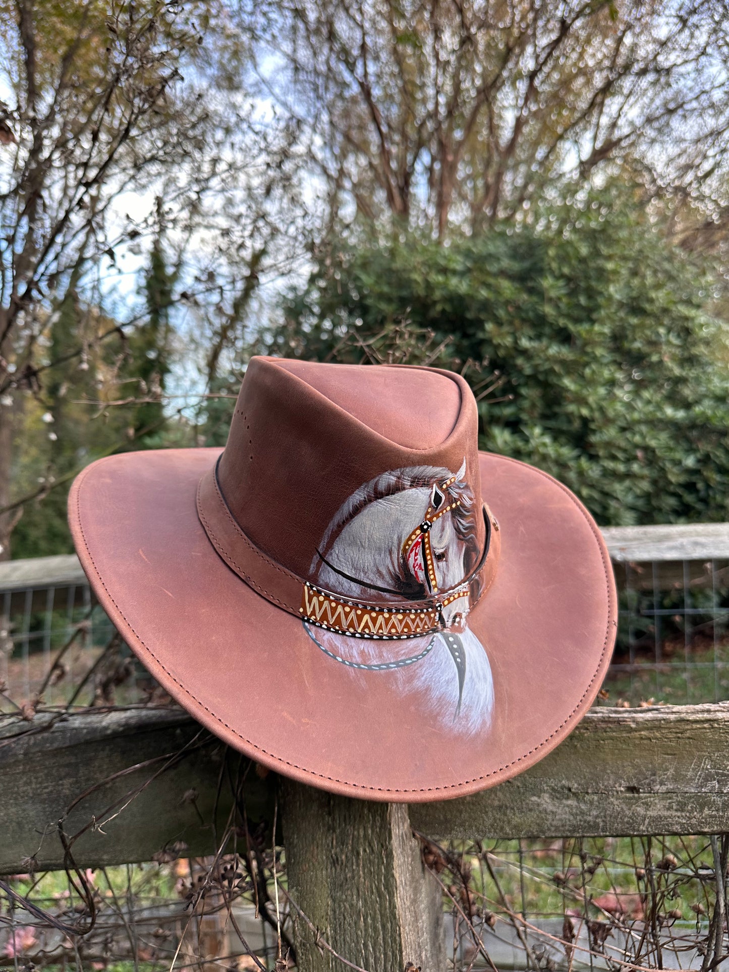 Leather Hat/ sombrero en cuero graso