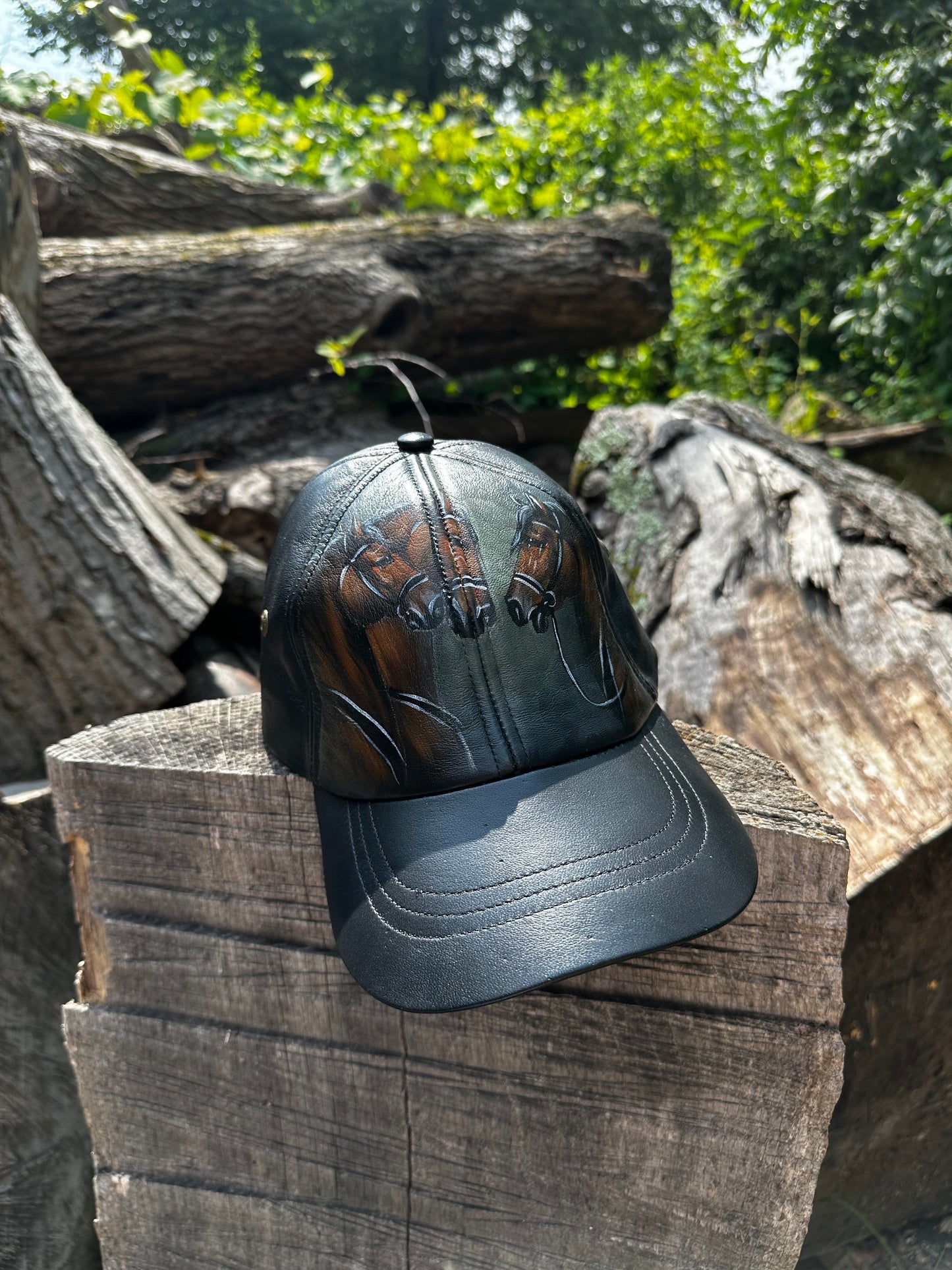 Gorra cuero negra / Leather cap 02