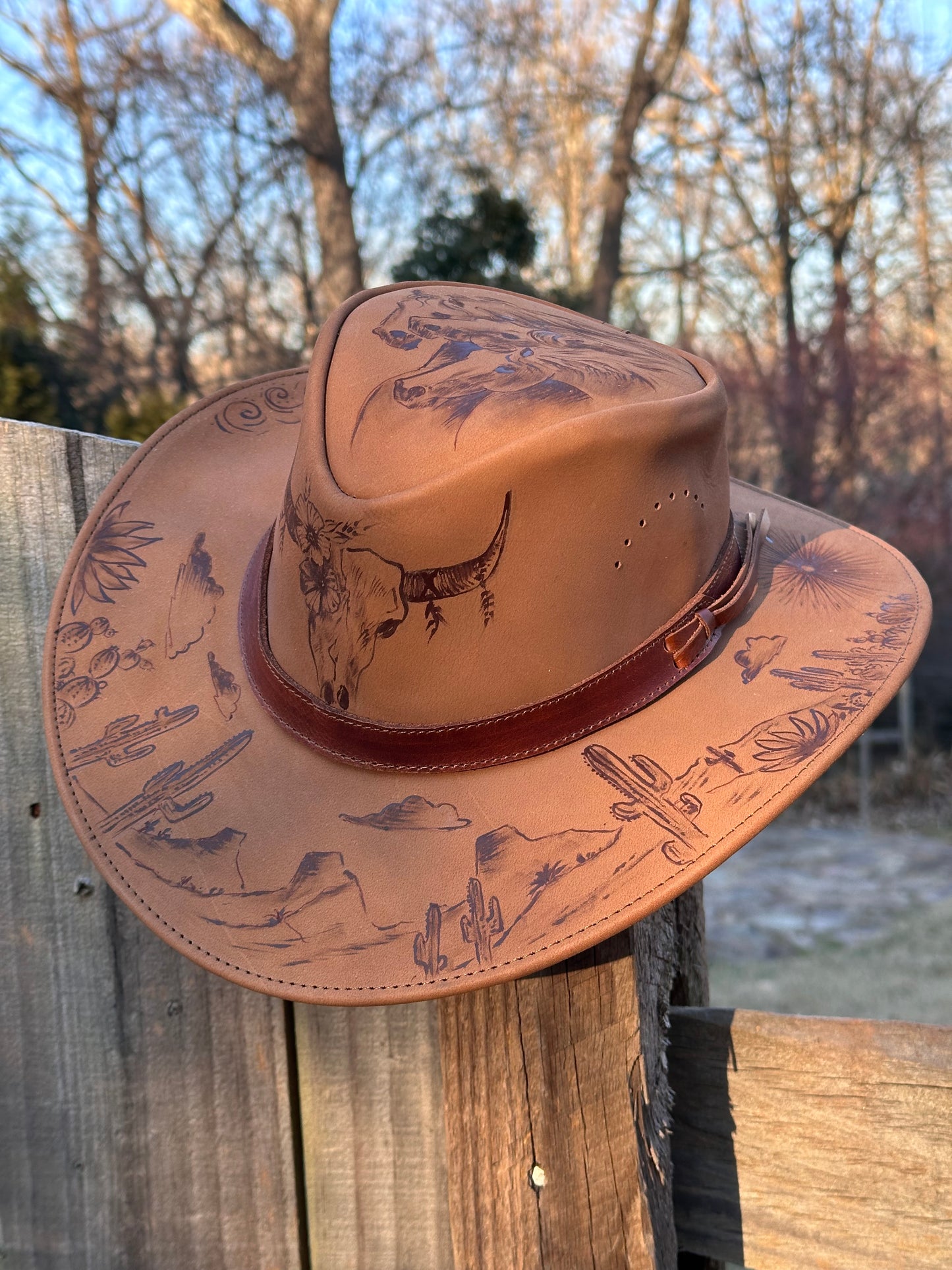 Leather Hat / sombrero pirograbado