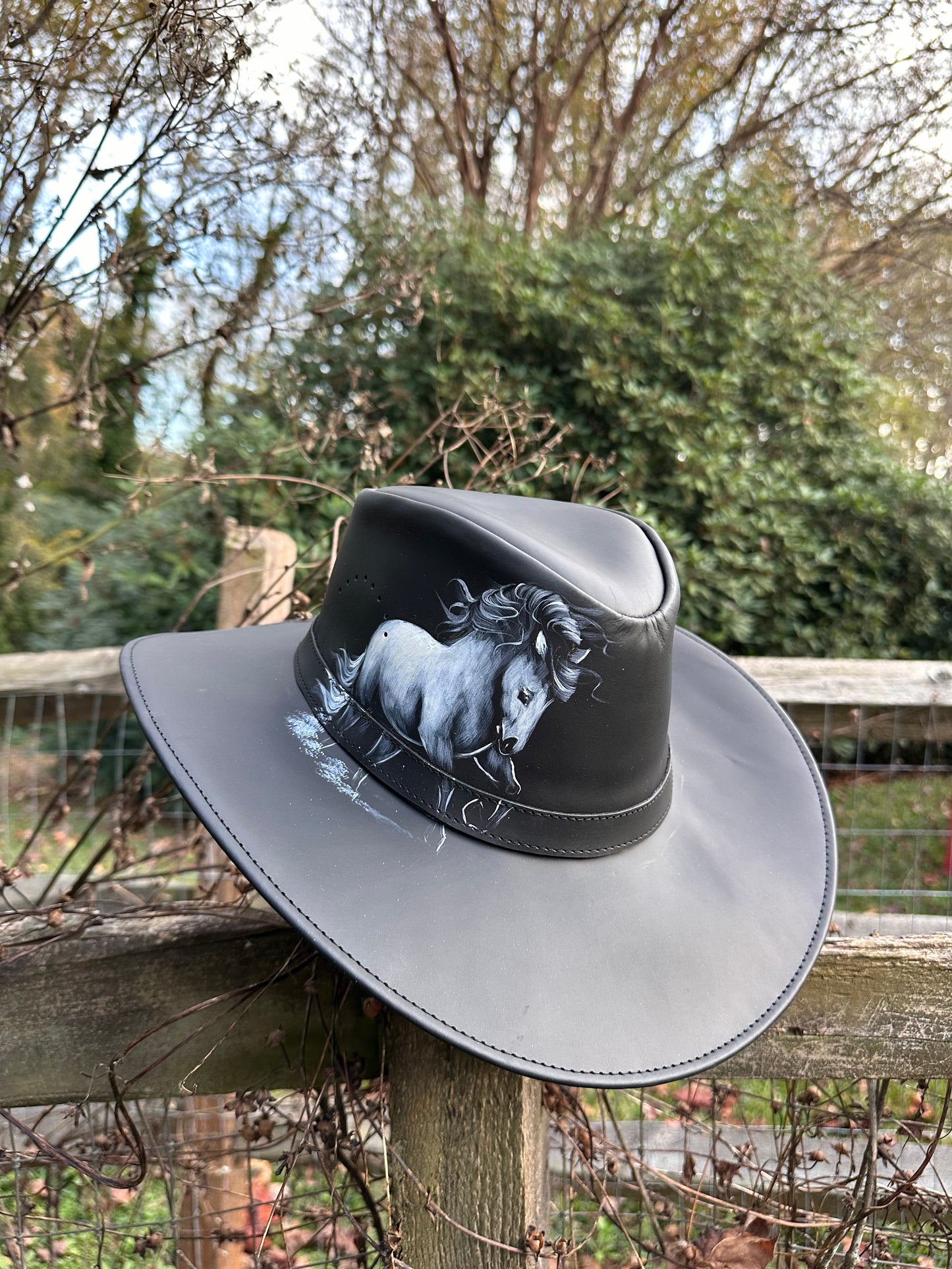 Leather Hat/ sombrero en cuero