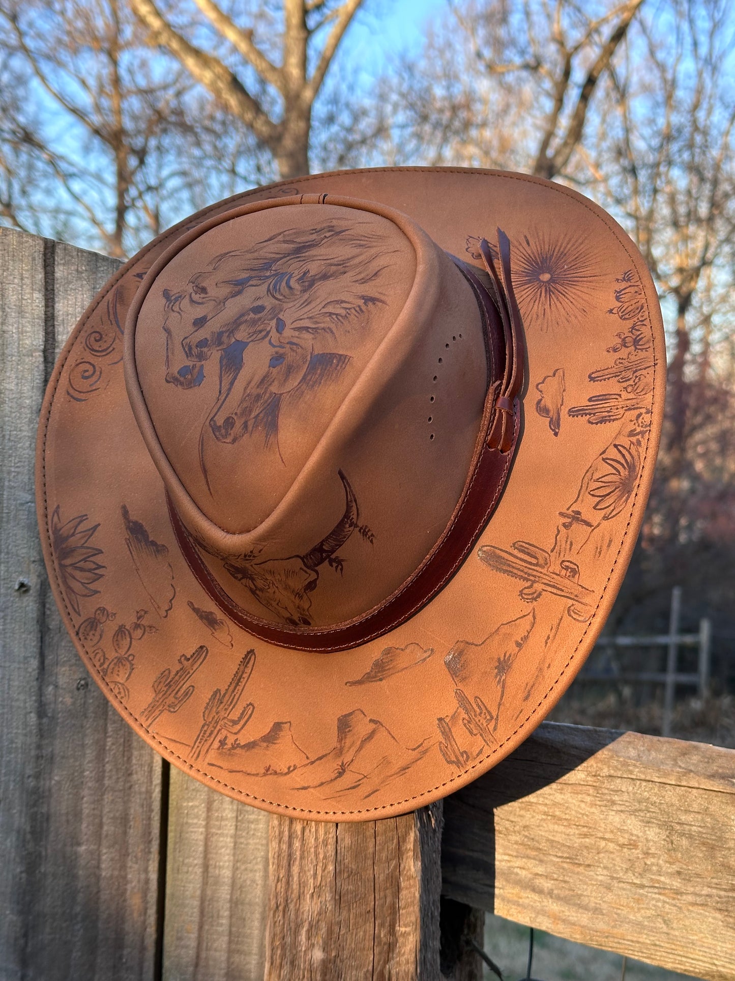 Leather Hat / sombrero pirograbado