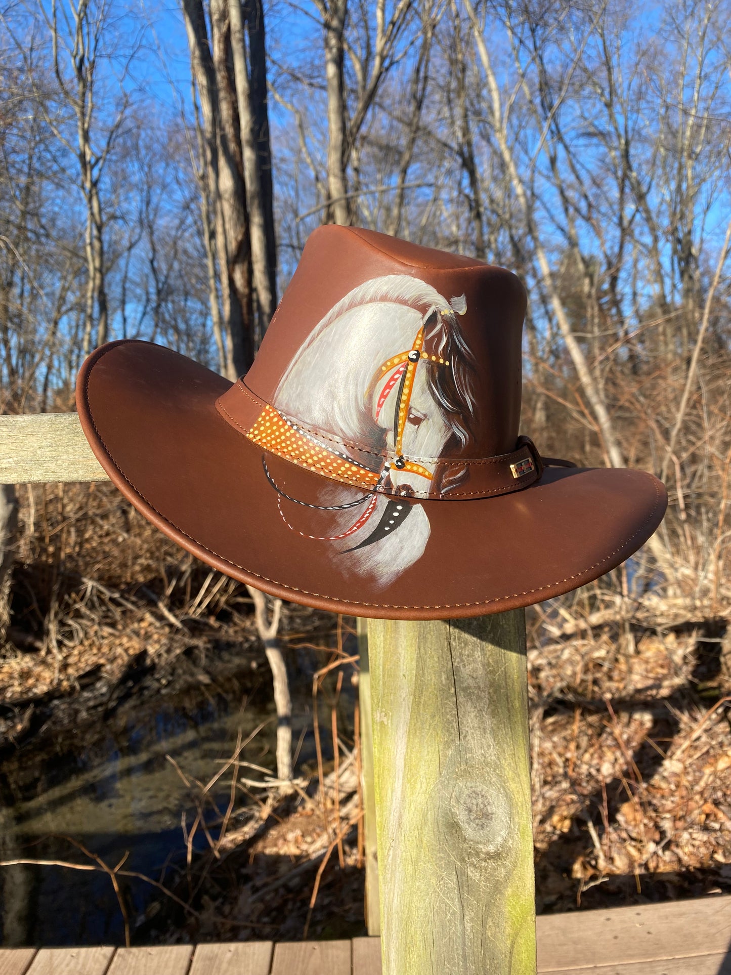 Leather Hat/ sombrero en cuero graso