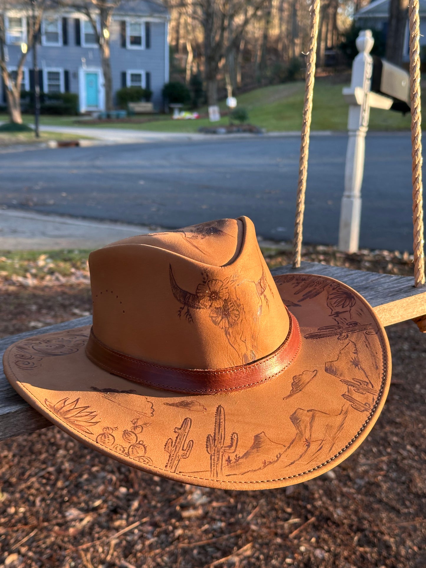 Leather Hat / sombrero pirograbado