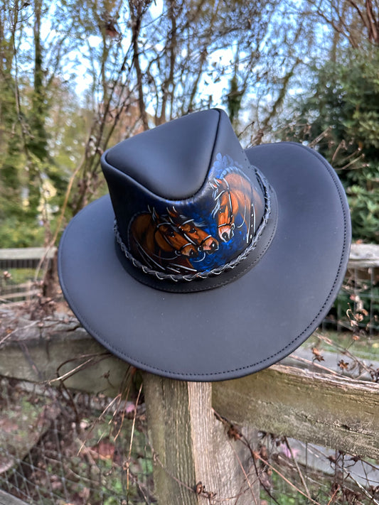 Leather Hat / sombrero en cuero