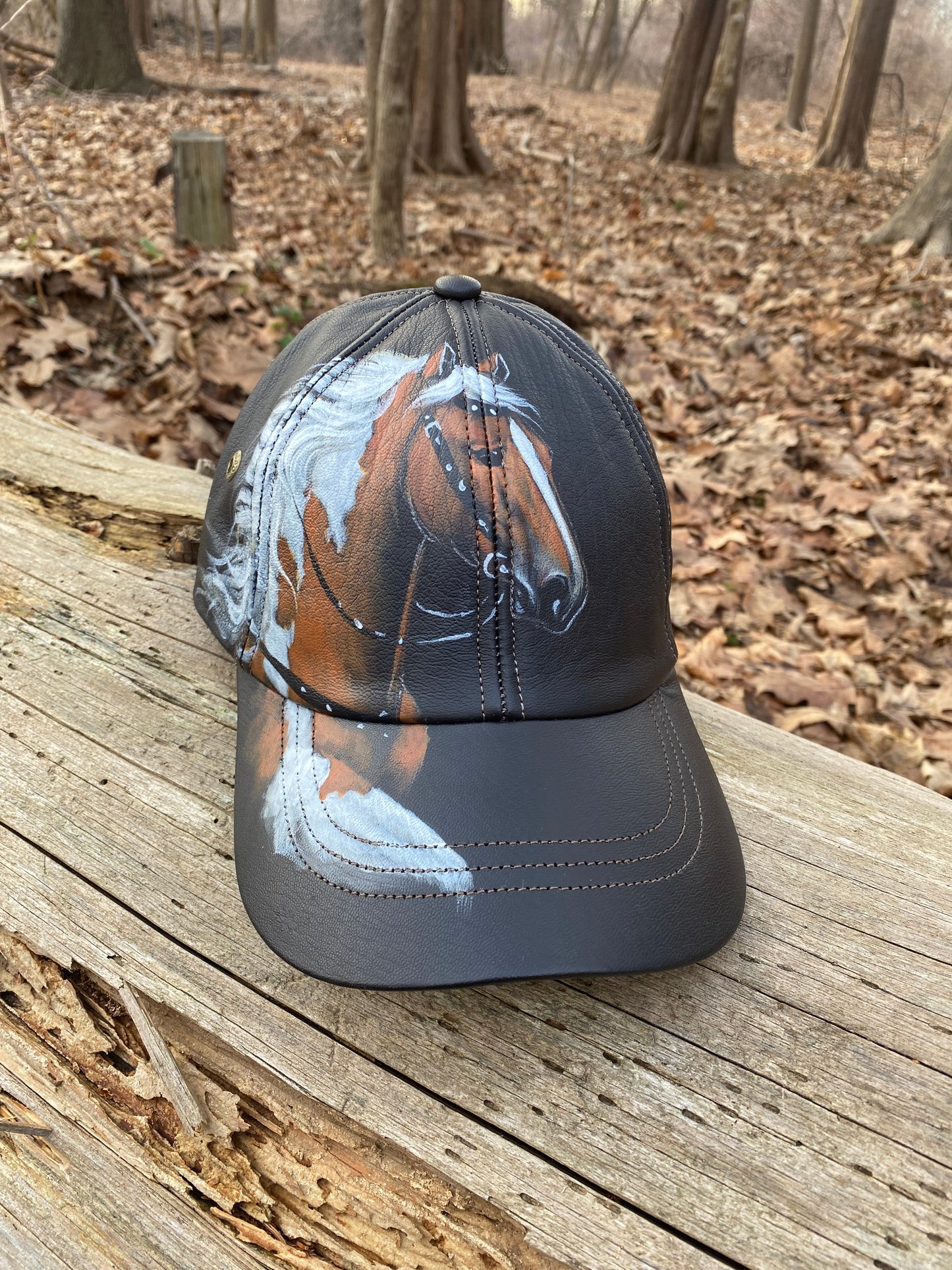 Gorra en cuero café / Leather cap 03