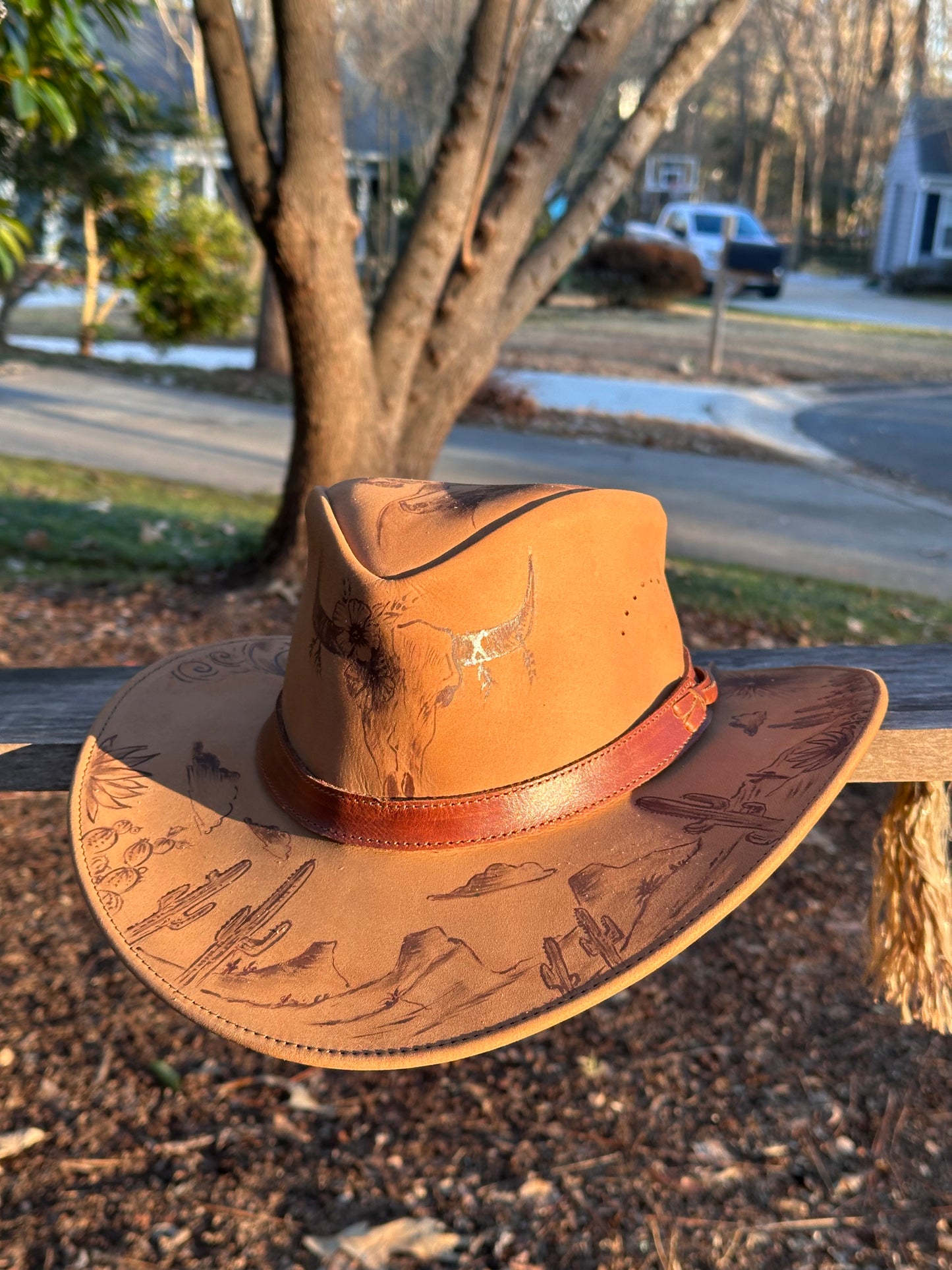 Leather Hat / sombrero pirograbado