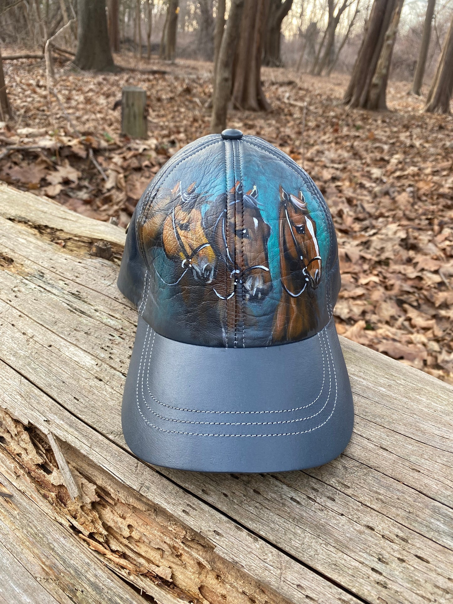 Gorras en cuero / Leather caps 01